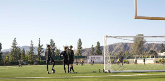 Women’s, men’s soccer go from screen to green as both teams take first trips since pandemic