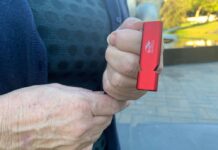 ERNC distributes safety whistles to Asian American senior neighbors