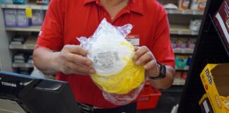 Free N95 masks available in NELA through federal initiative to combat Omicron variant surge n95s in cvs