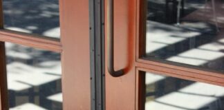 Over 1,000 per day: to-go containers remain students’ go-to Eco Clamshell