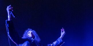 070 Shake and passionate student openers sparkle at FallFest