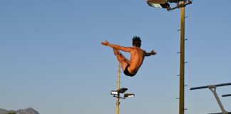 Men and women’s swim and dive team compete for success at SCIAC meet