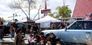 Get-Out-The-Vote event at The Oinkster encourages civic participation for the Filipino community