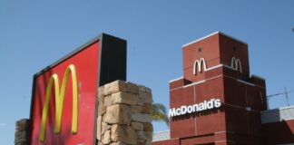 Eagle Rock residents react to new $20 minimum wage for fast-food workers