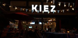 Oxy Talks ‘On Tap’ expands professors’ reach