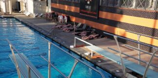 Occidental swim and dive’s winter training strengthens its amphibious bond