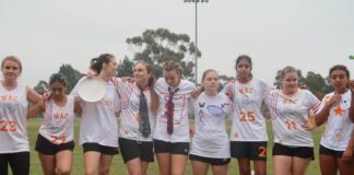 WAC and Detox Ultimate teams throw around and bond at San Diego tournament