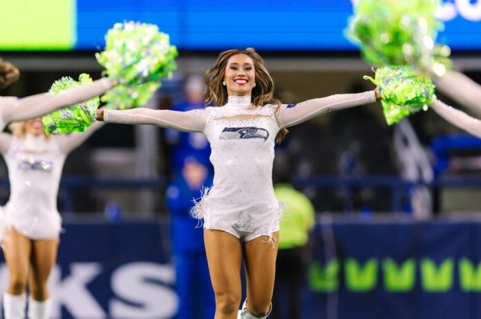 EsmeCheer_Sports_Arenal1 (1)