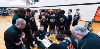 ‘Sacrifices every day’: men’s basketball seniors lead program to best finish in years